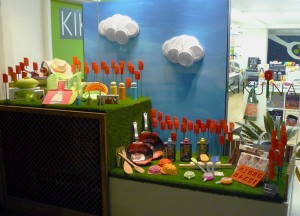 escaparate de primavera menaje hogar en KIKUINA Vilassar de Mar, foto 1