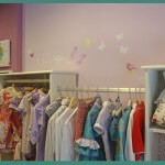 decoración interior en el comercio de moda infantil Badum Badero, por Neli