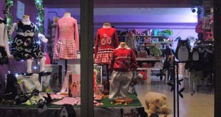 Escaparate de moda infantil en Anapry, foto 2
