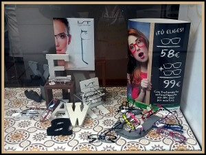 Escaparate en óptica por Mírame escaparatismo, foto 4