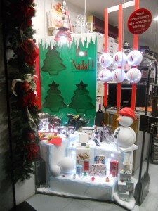 Escaparate de Navidad 2014 en El Món de la LLar menaje hogar, FRONTAL
