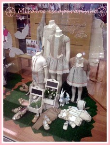 Escaparate de primavera en la tienda de moda infantil Bolboreta, foto 5