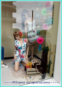 Escaparate de verano 2015 en Battykno, moda joven, imagen 3