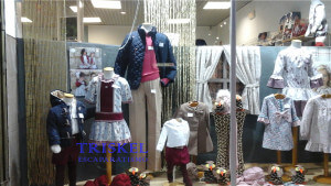 Escaparate de moda infantil por Trikel Escaparatismo, foto 2