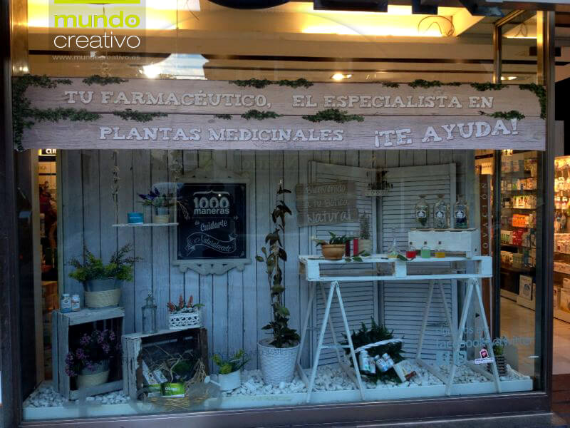 Escaparate natural Farmacia en Valencia, escaparatistas Mundo Creativo