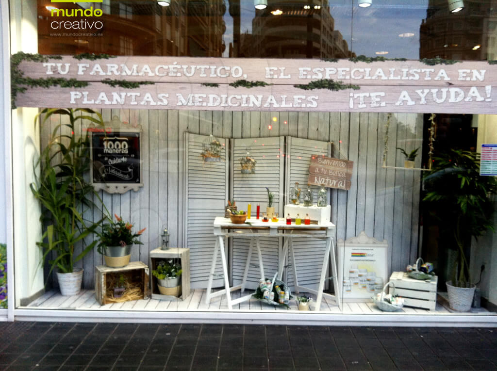 Escaparate natural Farmacia Boix, escaparatista en Valencia Mundo Creativo