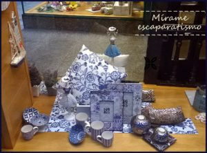 Escaparate de primavera-verano en la tienda de regalos y decoración Brujerias 6