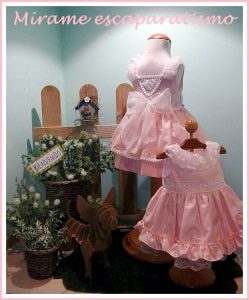 Escaparate primavera 2017 Erase una vez, moda infantil en El burgo, Coruña. Mírame Escaparatismo, imagen 4