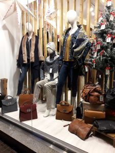 Escaparate navideño, comercio de Barcelona 1