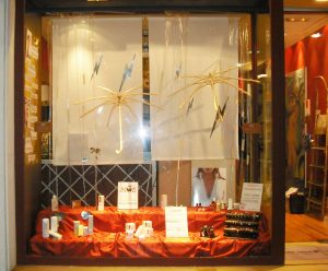 escaparate de otoño en Centro de estética